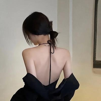 亲爱的女士